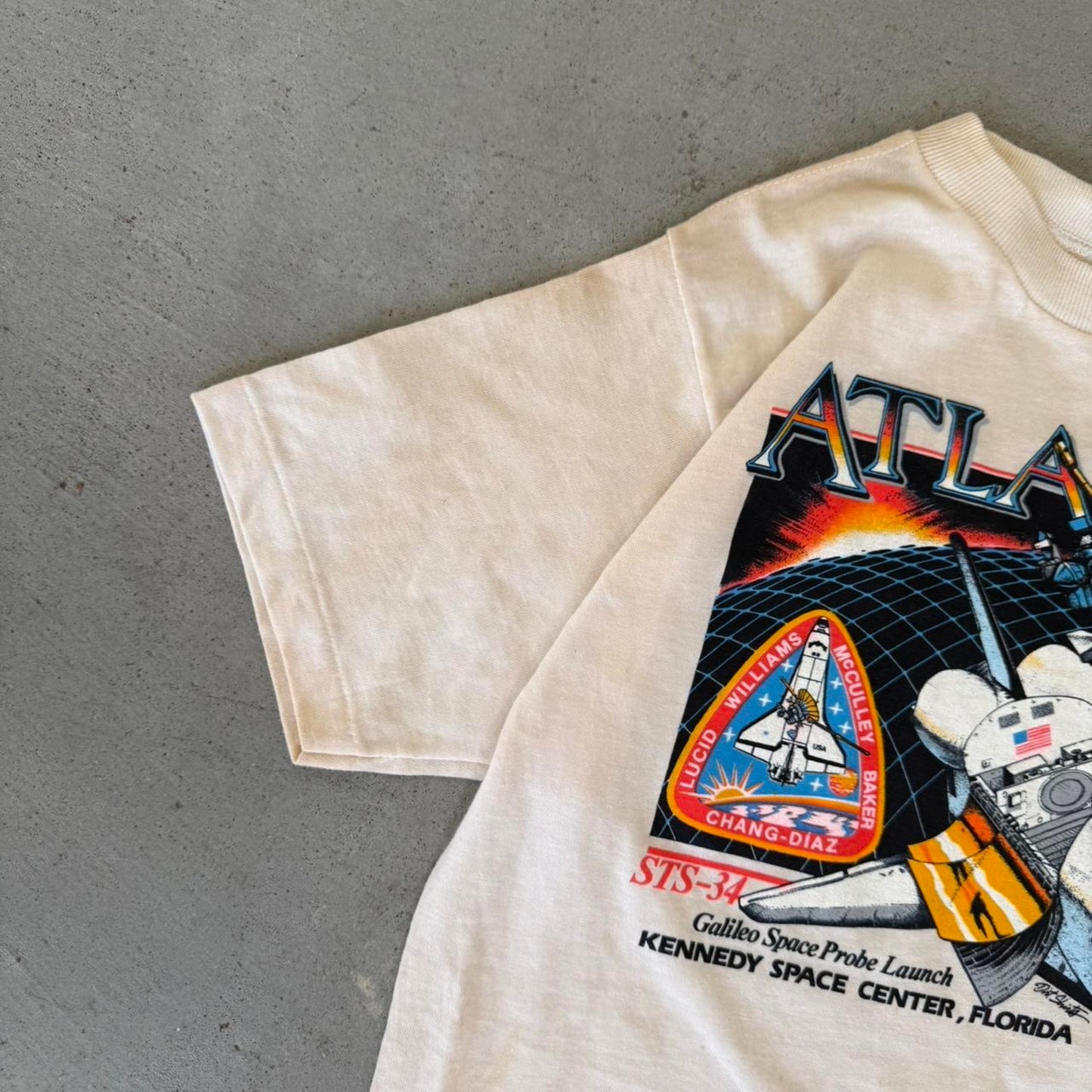 Vintage 80s NASA Atlantis Distressed T-Shirt - Small