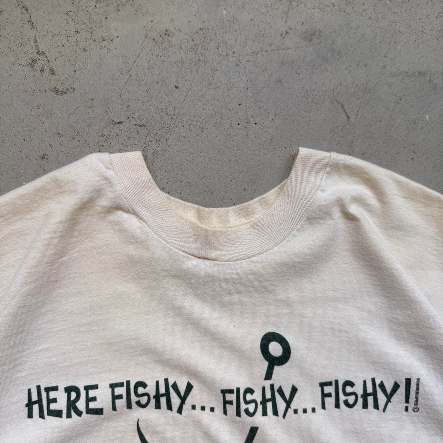Vintage 90s Here Fishy Fishy Fishing T-Shirt - Large