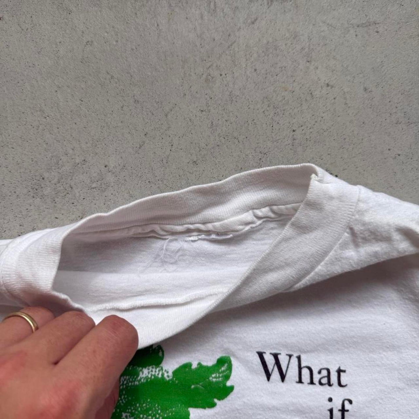 Vintage 90s What if Kuwaits Main Export Were Broccoli T-Shirt - Large
